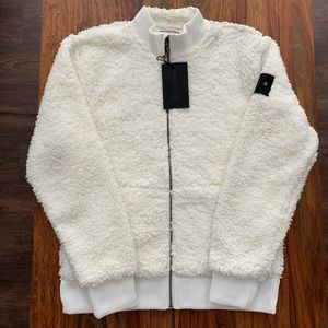 NEW Men’s Sherpa Industry Jacket Size Medi…